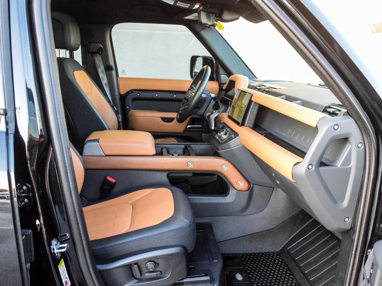 2023 Land Rover Defender 110 X AWD Photo