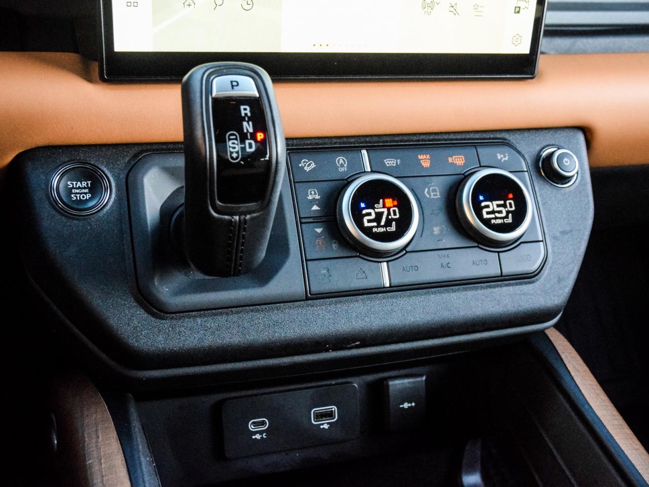 2023 Land Rover Defender 110 X AWD Photo