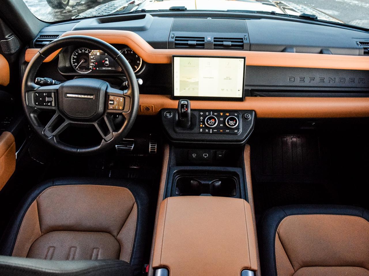 2023 Land Rover Defender DEFENDER X ! LOADED 22's BLACK PACK + + Photo