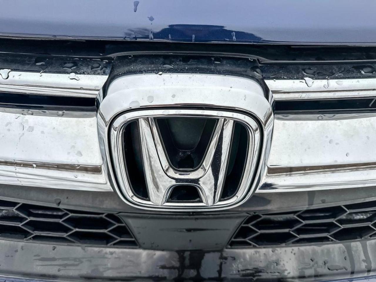 2018 Honda CR-V Touring Photo
