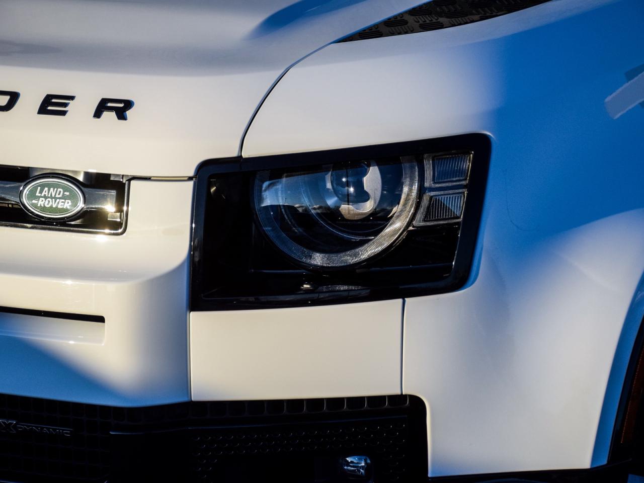 2023 Land Rover Defender X-Dynamic SE Photo