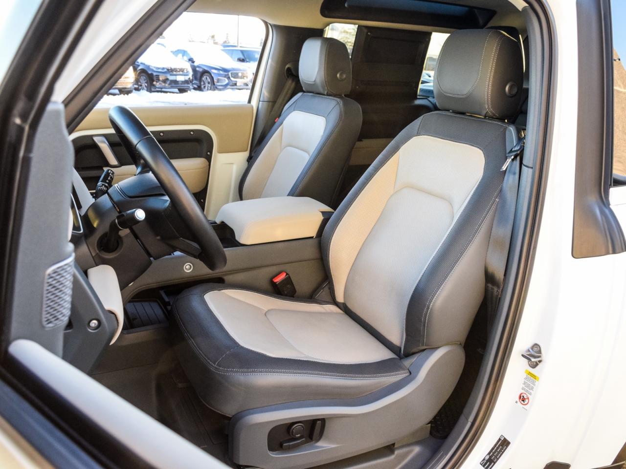 2023 Land Rover Defender RARE DEFENDER 90 LOADED AIR SUSPENSION Photo