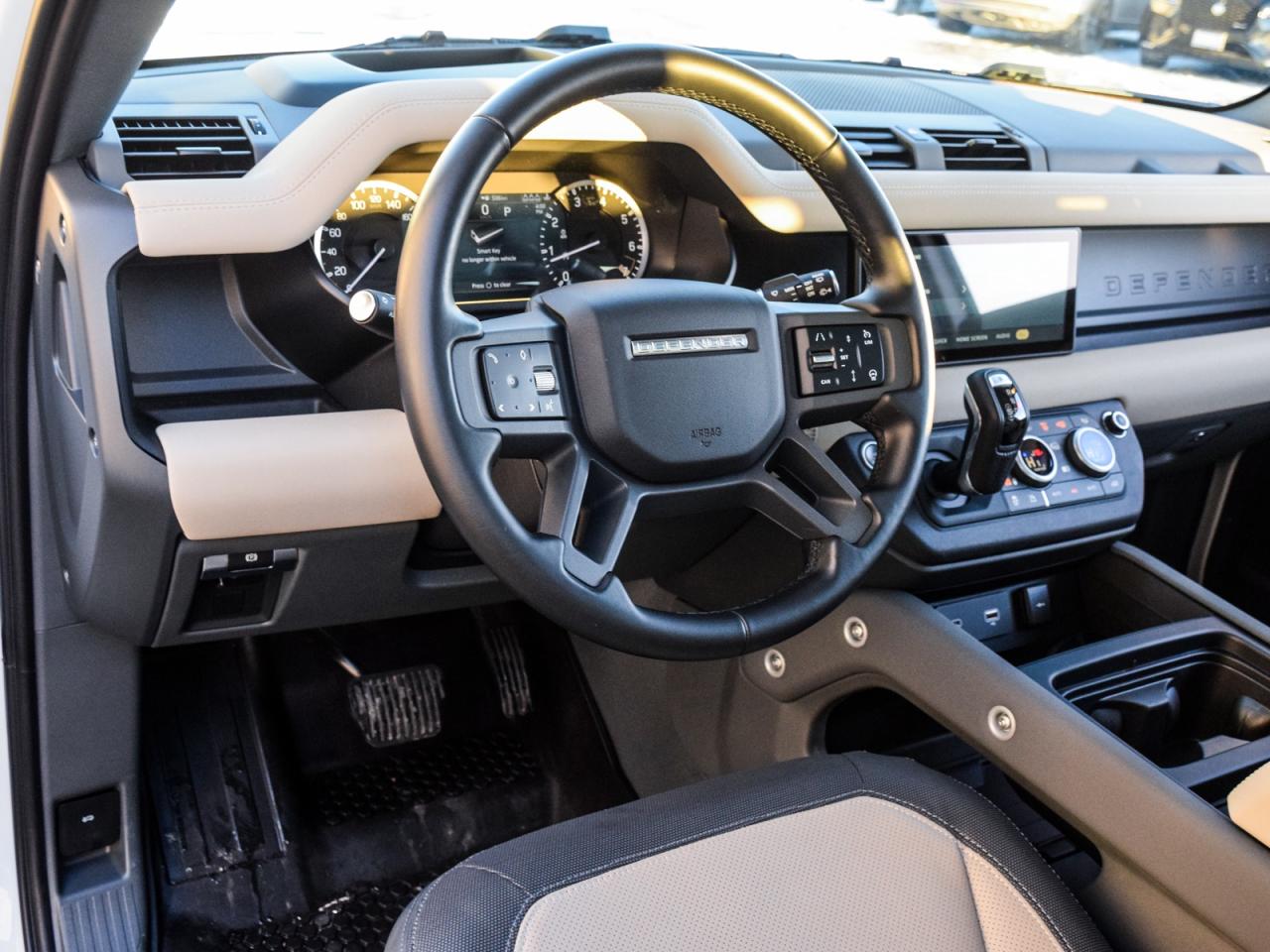 2023 Land Rover Defender X-Dynamic SE Photo