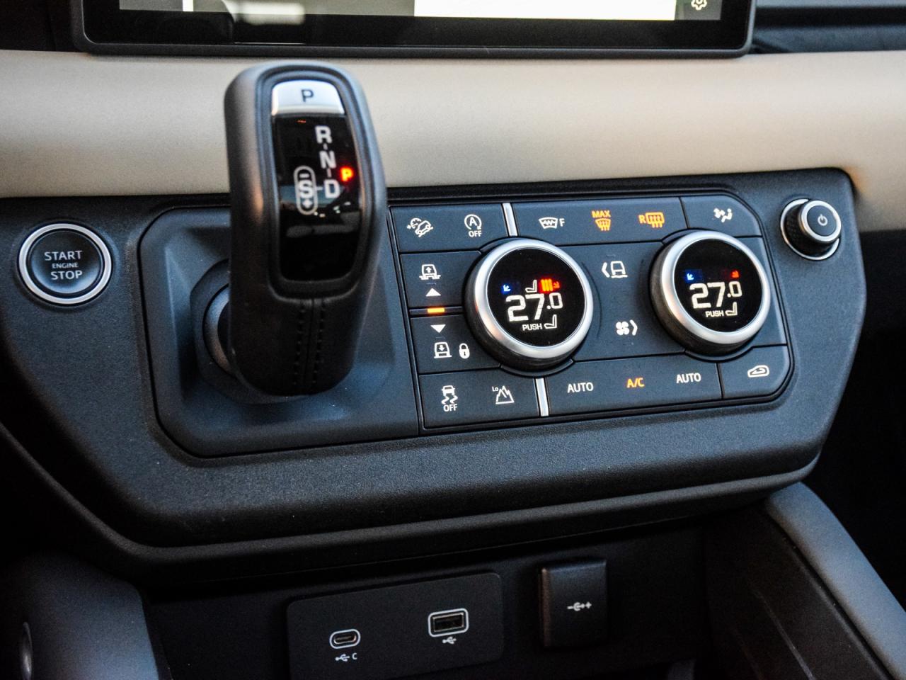 2023 Land Rover Defender X-Dynamic SE Photo