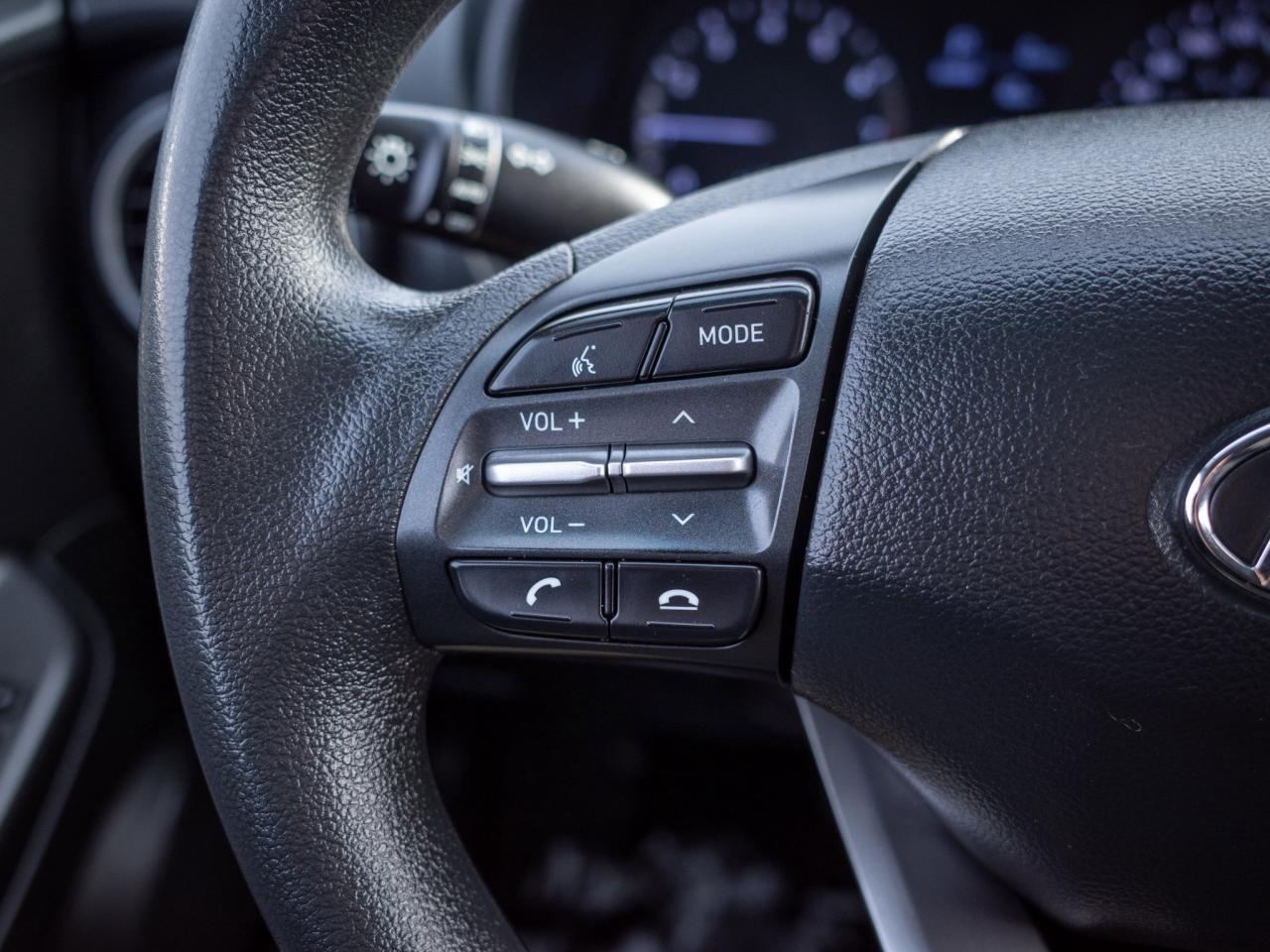 2018 Hyundai KONA Essential- 7.0 Touchscreen Photo