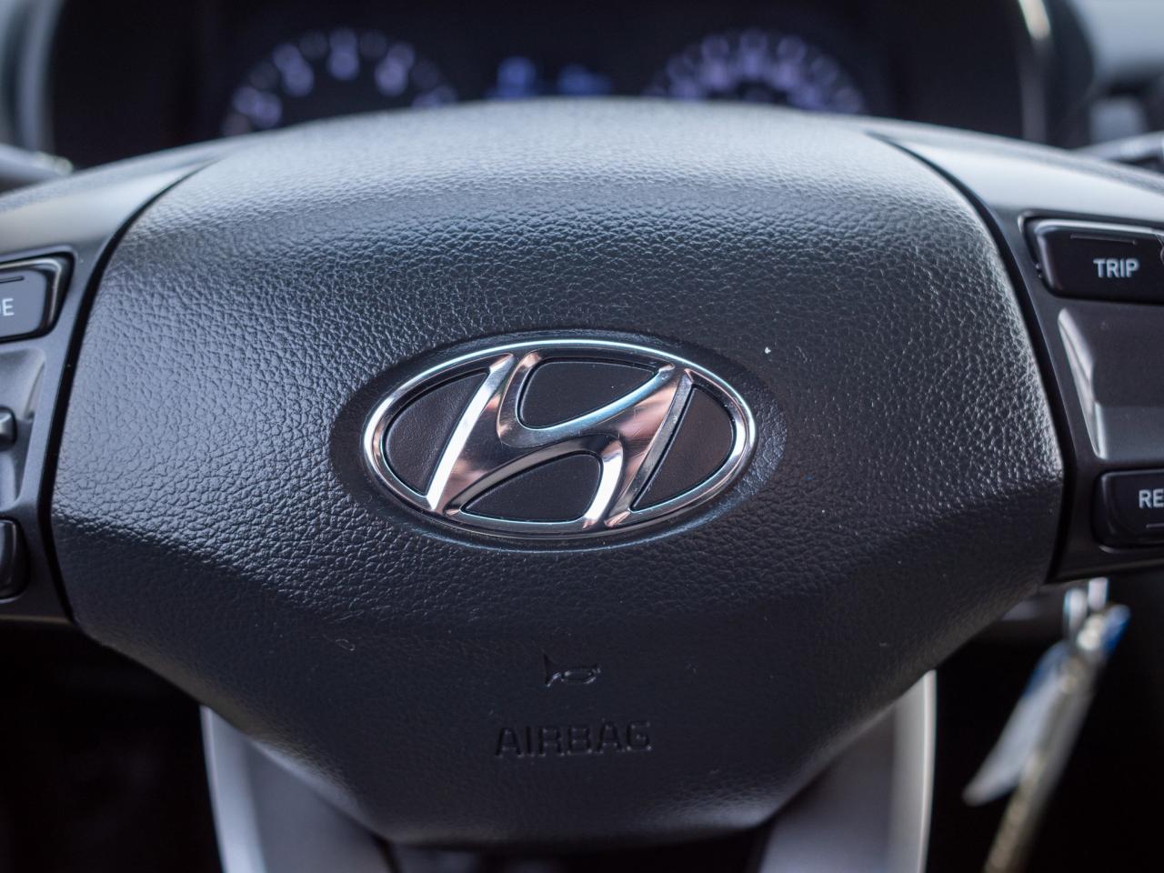 2018 Hyundai KONA Essential- 7.0 Touchscreen Photo