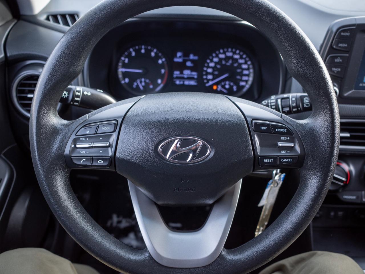 2018 Hyundai KONA Essential- 7.0 Touchscreen Photo