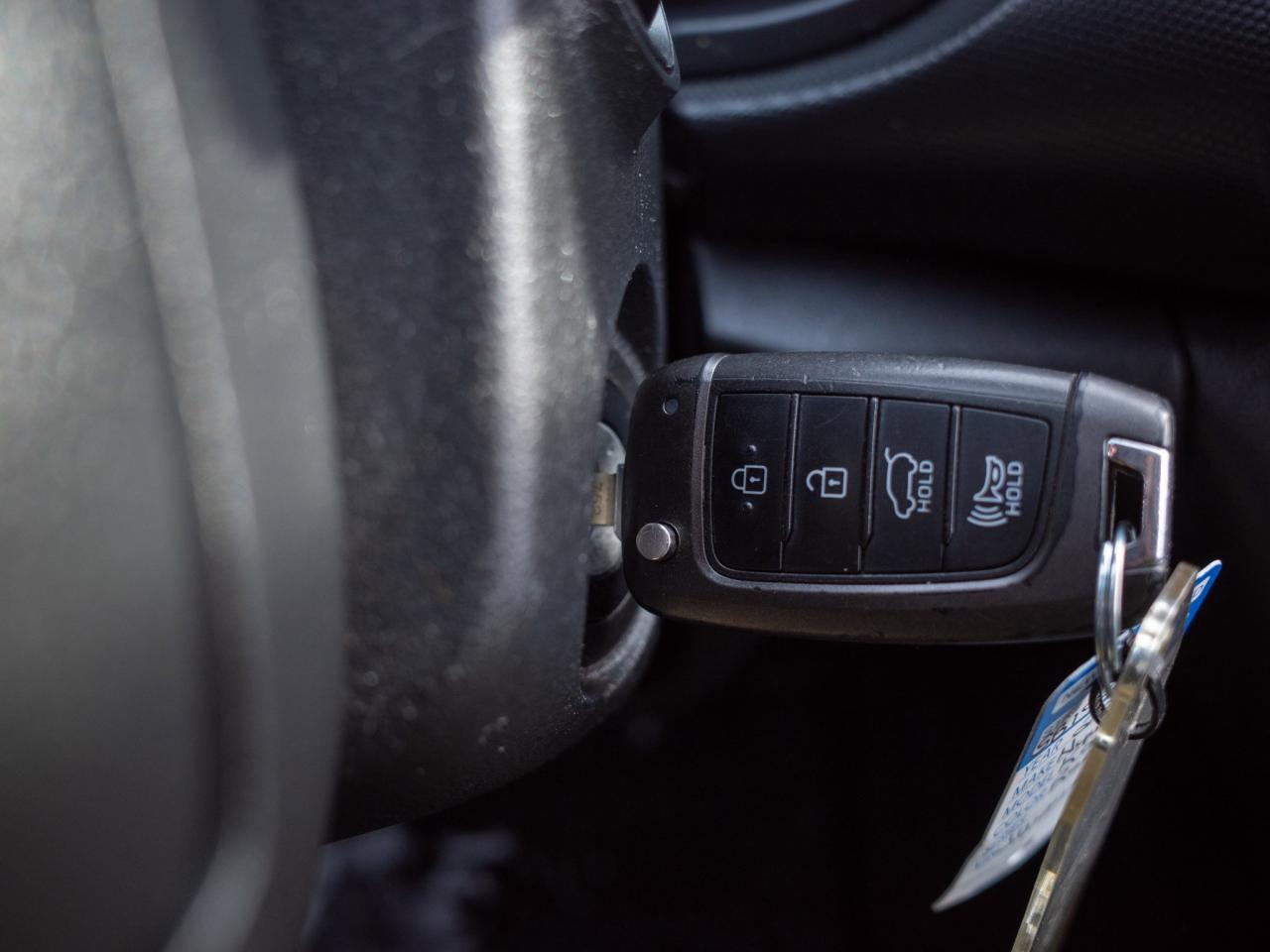 2018 Hyundai KONA Essential- 7.0 Touchscreen Photo