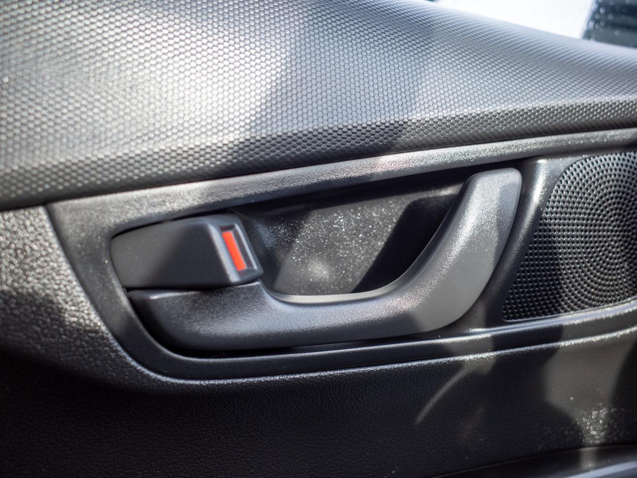 2018 Hyundai KONA Essential- 7.0 Touchscreen Photo