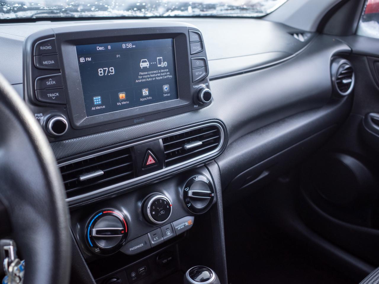 2018 Hyundai KONA Essential- 7.0 Touchscreen Photo