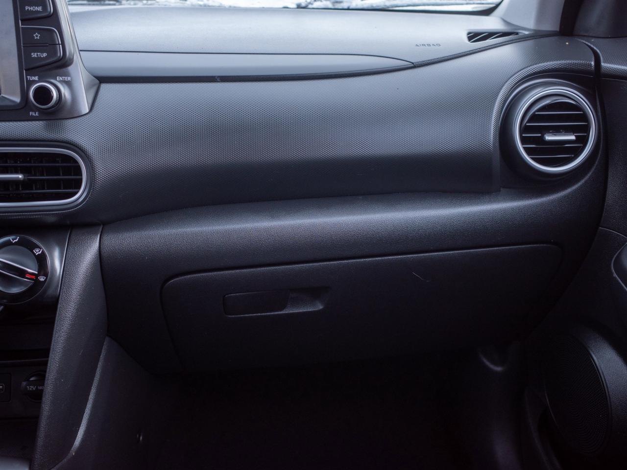 2018 Hyundai KONA Essential- 7.0 Touchscreen Photo