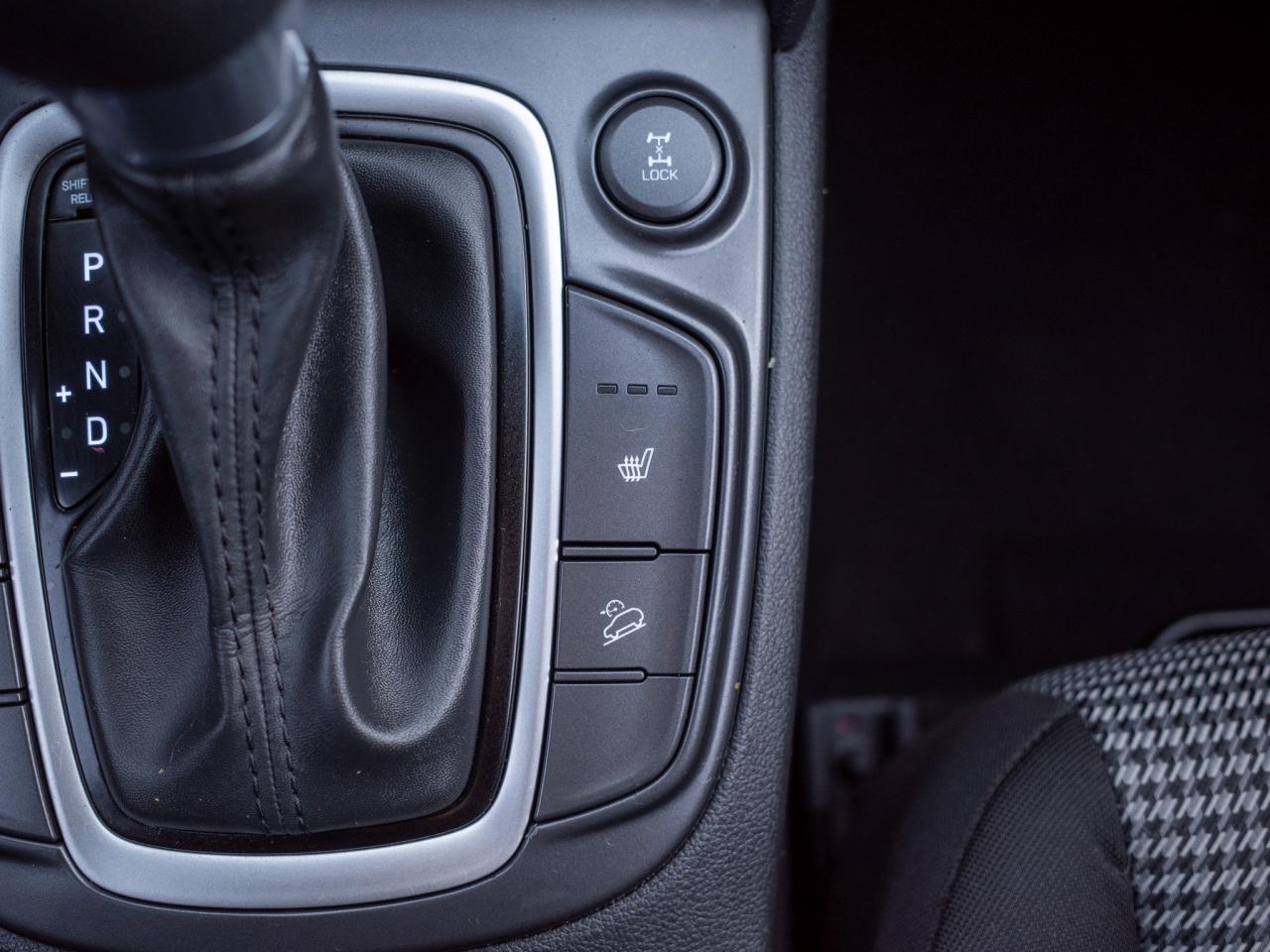 2018 Hyundai KONA Essential- 7.0 Touchscreen Photo