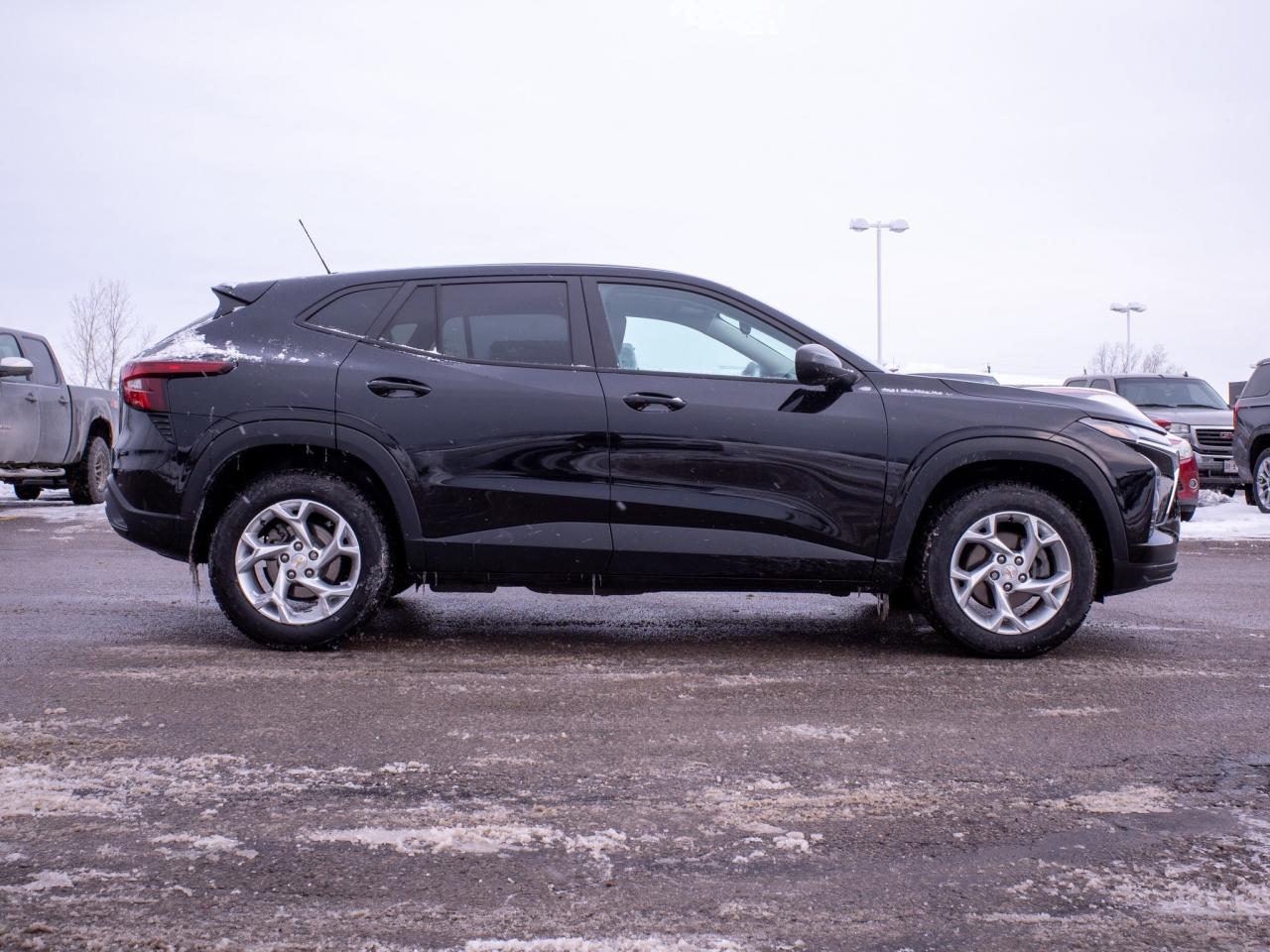 2024 Chevrolet Trax LS - Smartphone Integration Photo