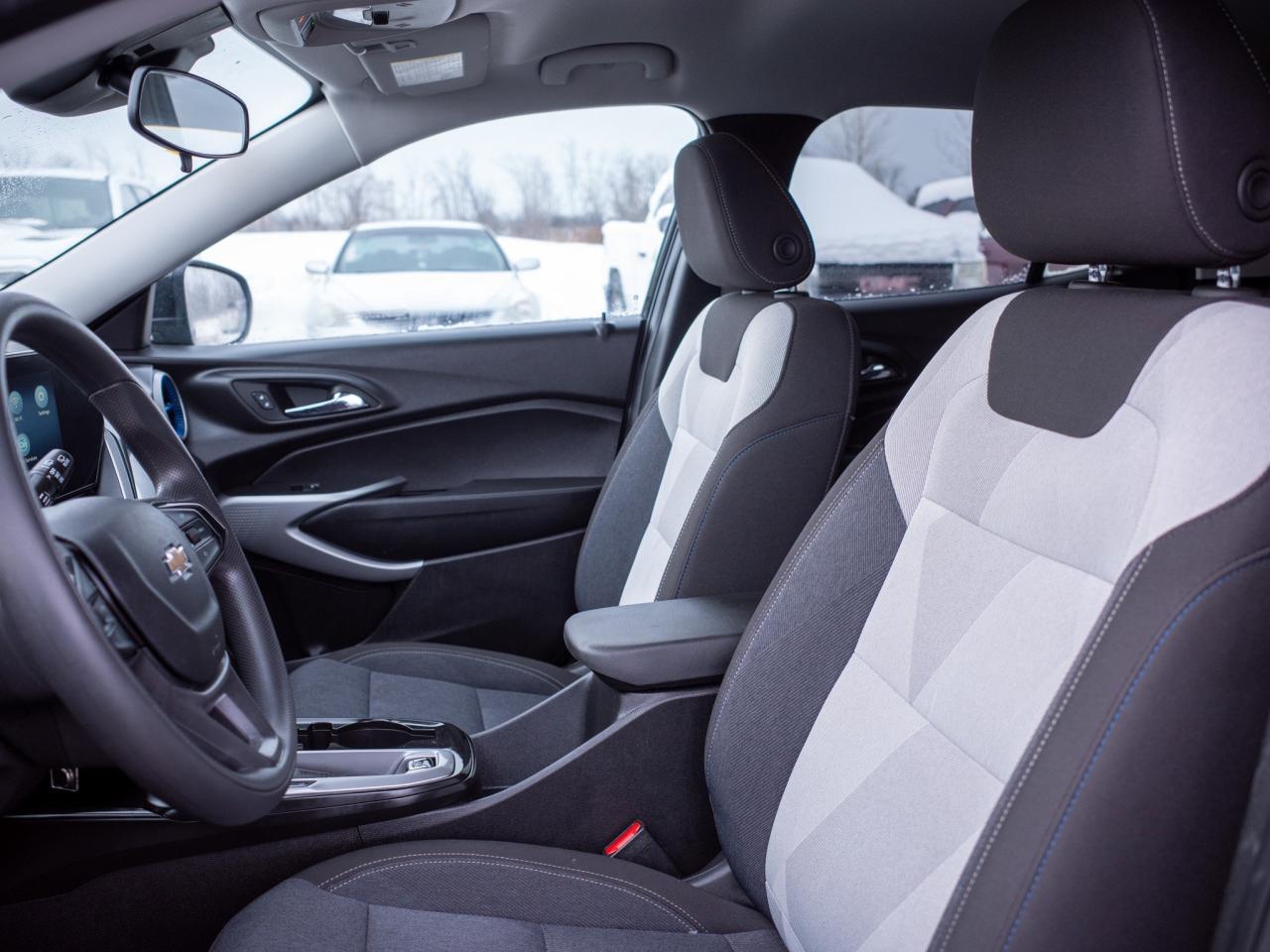 2024 Chevrolet Trax LS - Smartphone Integration Photo