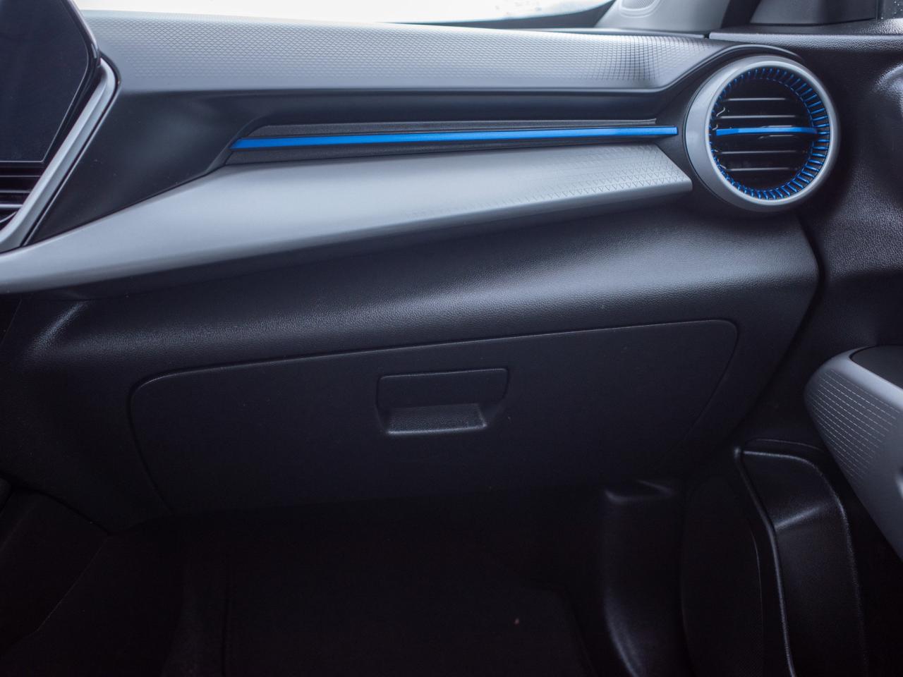 2024 Chevrolet Trax LS - Smartphone Integration Photo