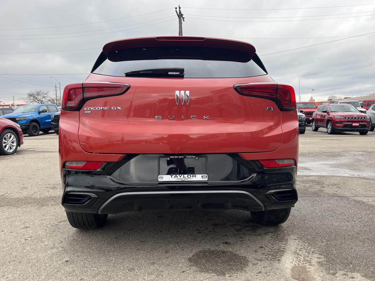 2024 Buick Encore GX Sport Touring AWD *SUNROOF *LTHR *CLEAN CARFAX Photo4