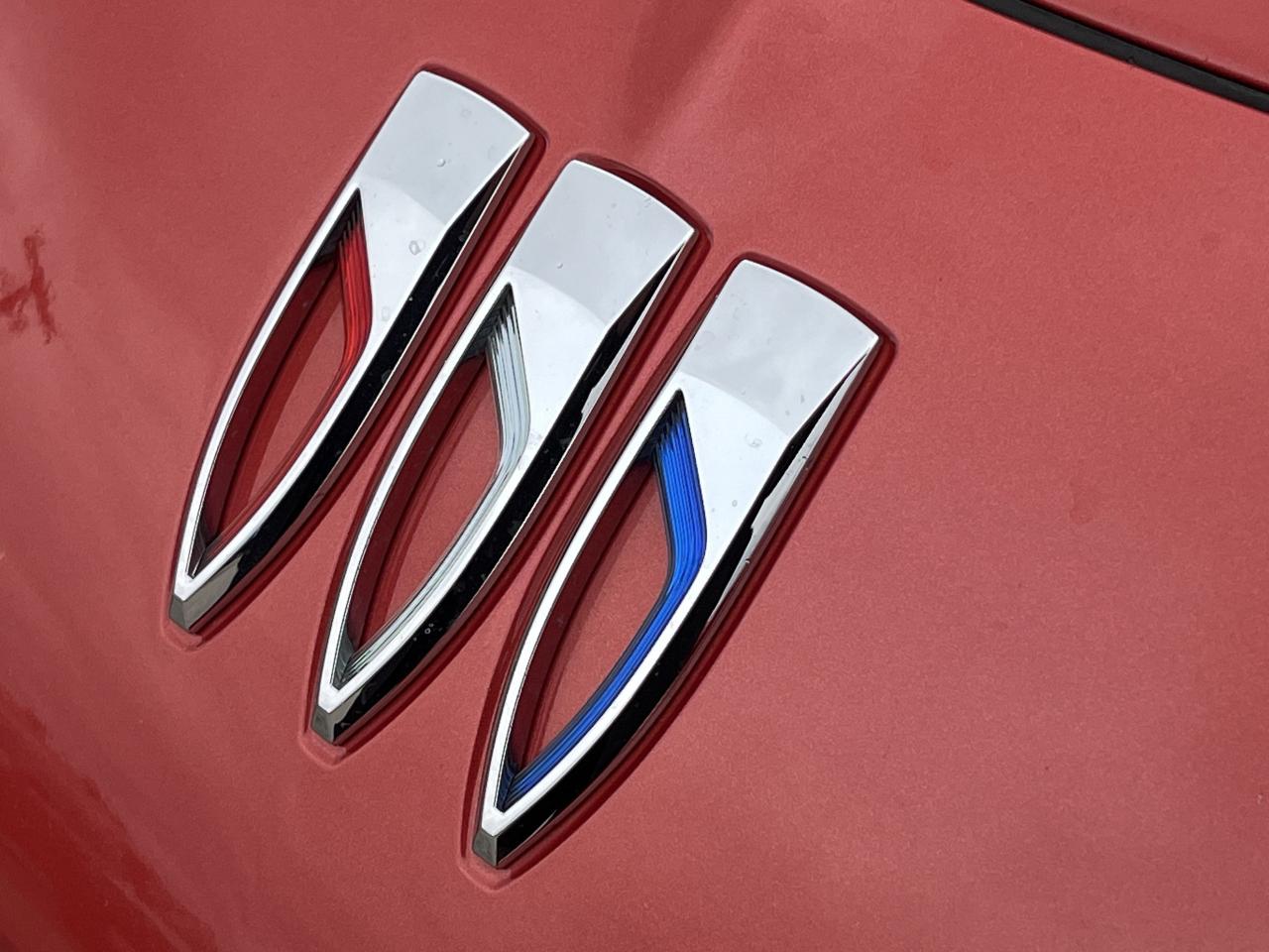 2024 Buick Encore GX Sport Touring AWD *SUNROOF *LTHR *CLEAN CARFAX Photo