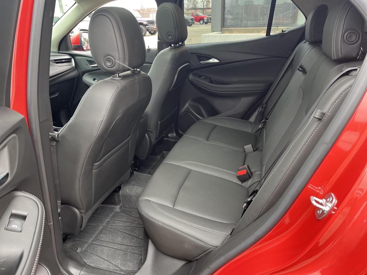 2024 Buick Encore GX Sport Touring AWD *SUNROOF *LTHR *CLEAN CARFAX Photo