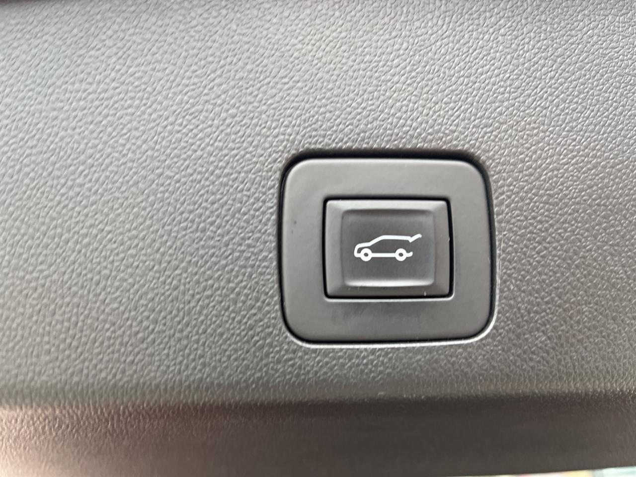 2024 Buick Encore GX Sport Touring AWD *SUNROOF *LTHR *CLEAN CARFAX Photo