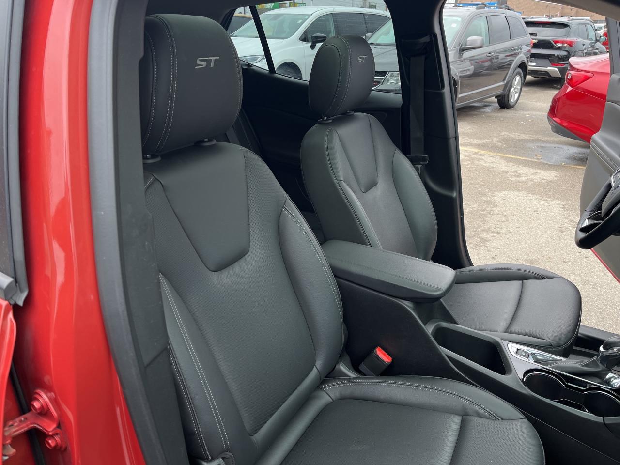 2024 Buick Encore GX Sport Touring AWD *SUNROOF *LTHR *CLEAN CARFAX Photo