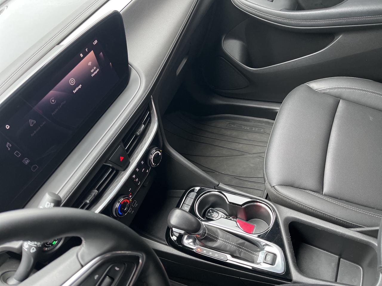 2024 Buick Encore GX Sport Touring AWD *SUNROOF *LTHR *CLEAN CARFAX Photo