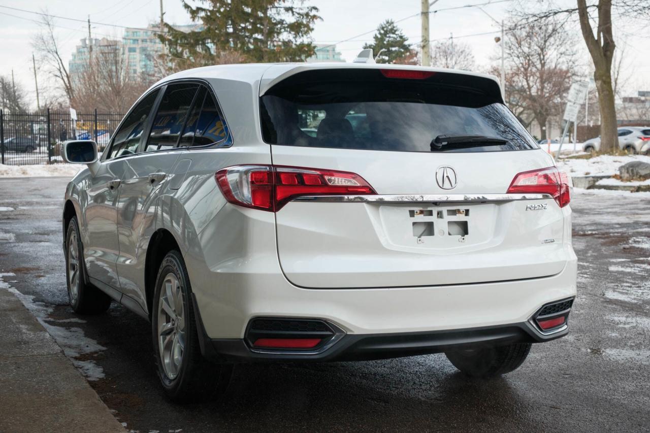 2017 Acura RDX 6-Spd AT AWD w/ Technology Package Photo3