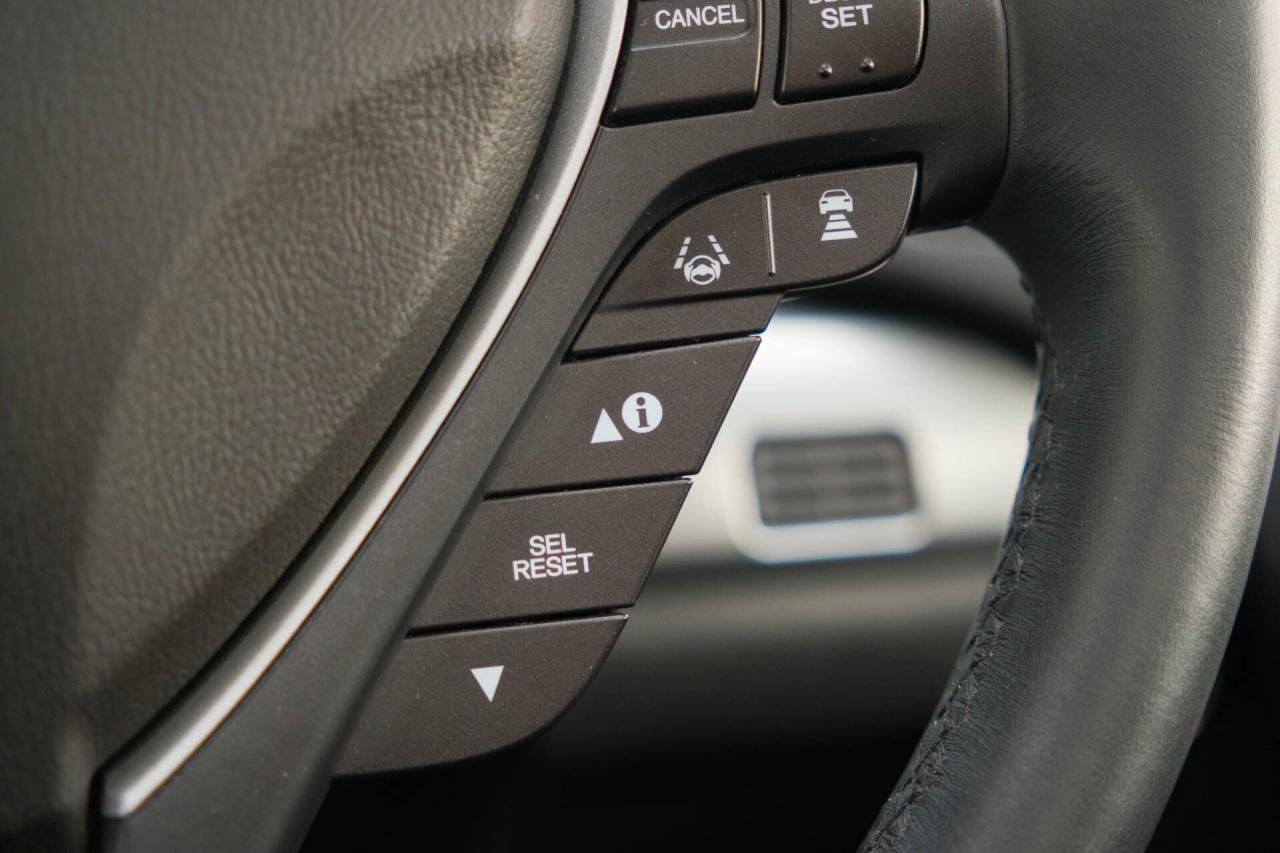 2017 Acura RDX 6-Spd AT AWD w/ Technology Package Photo