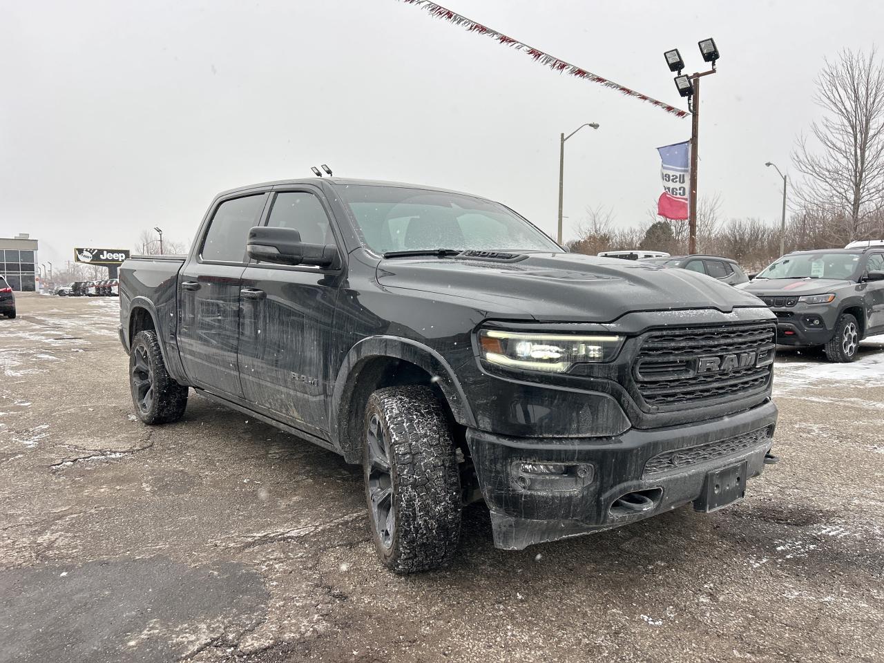 2023 RAM 1500 Limited w/Level 1, Night, Sunroof, Multi-Tailgate Photo2