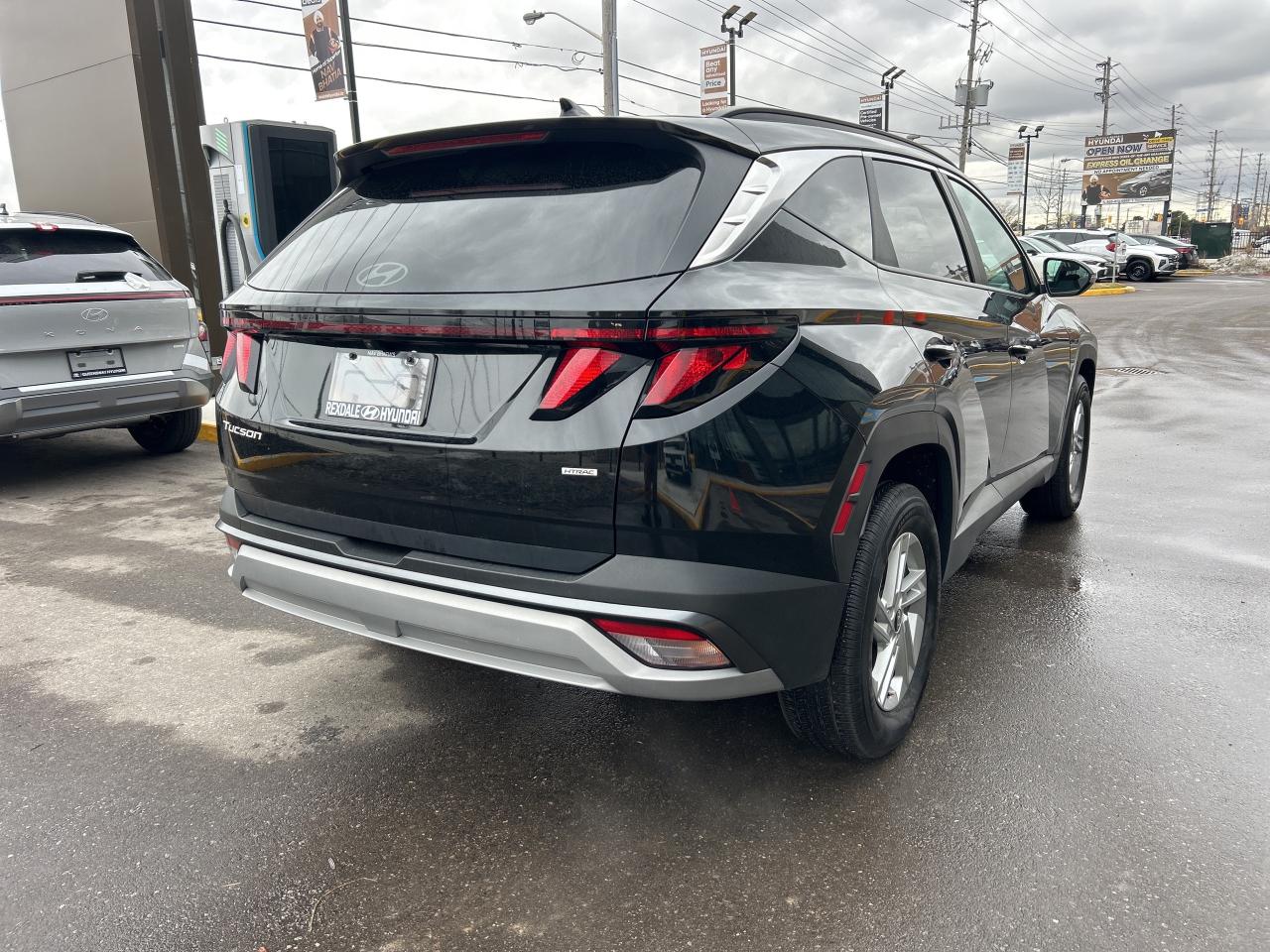 2025 Hyundai Tucson Preferred AWD   Starting from 4.49% OAC Photo4