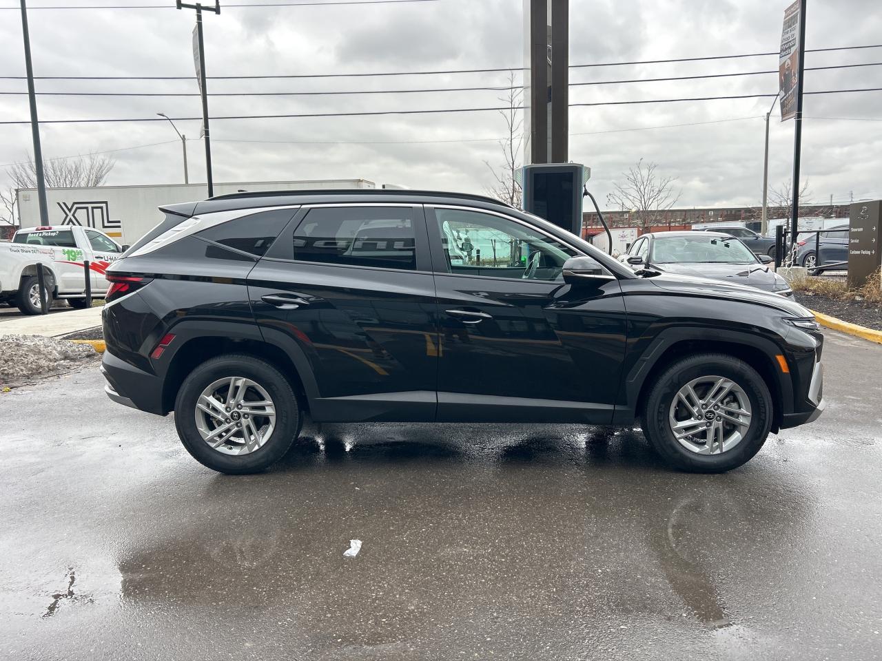 2025 Hyundai Tucson Preferred AWD   Starting from 4.49% OAC Photo