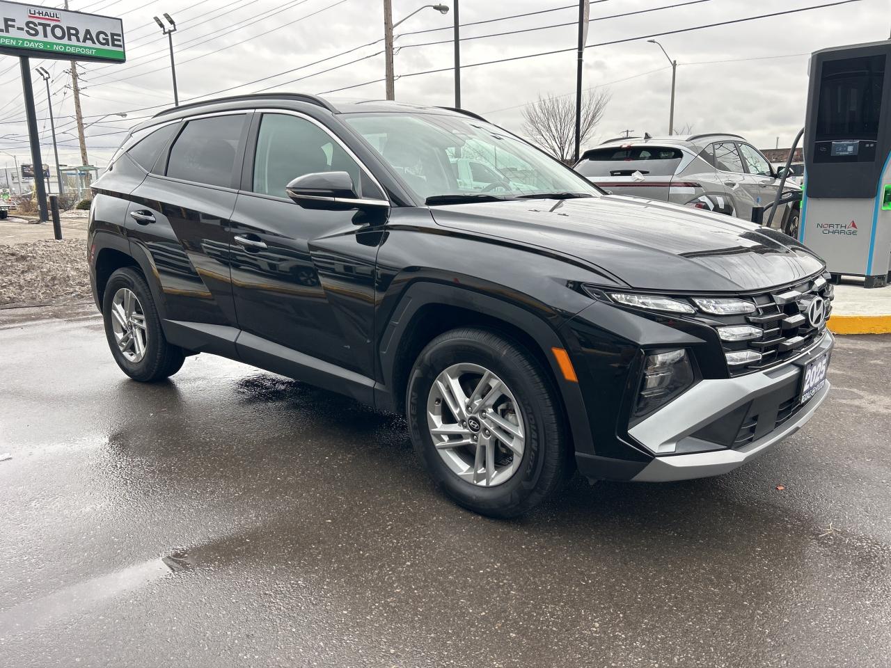 2025 Hyundai Tucson Preferred AWD   Starting from 4.49% OAC Photo