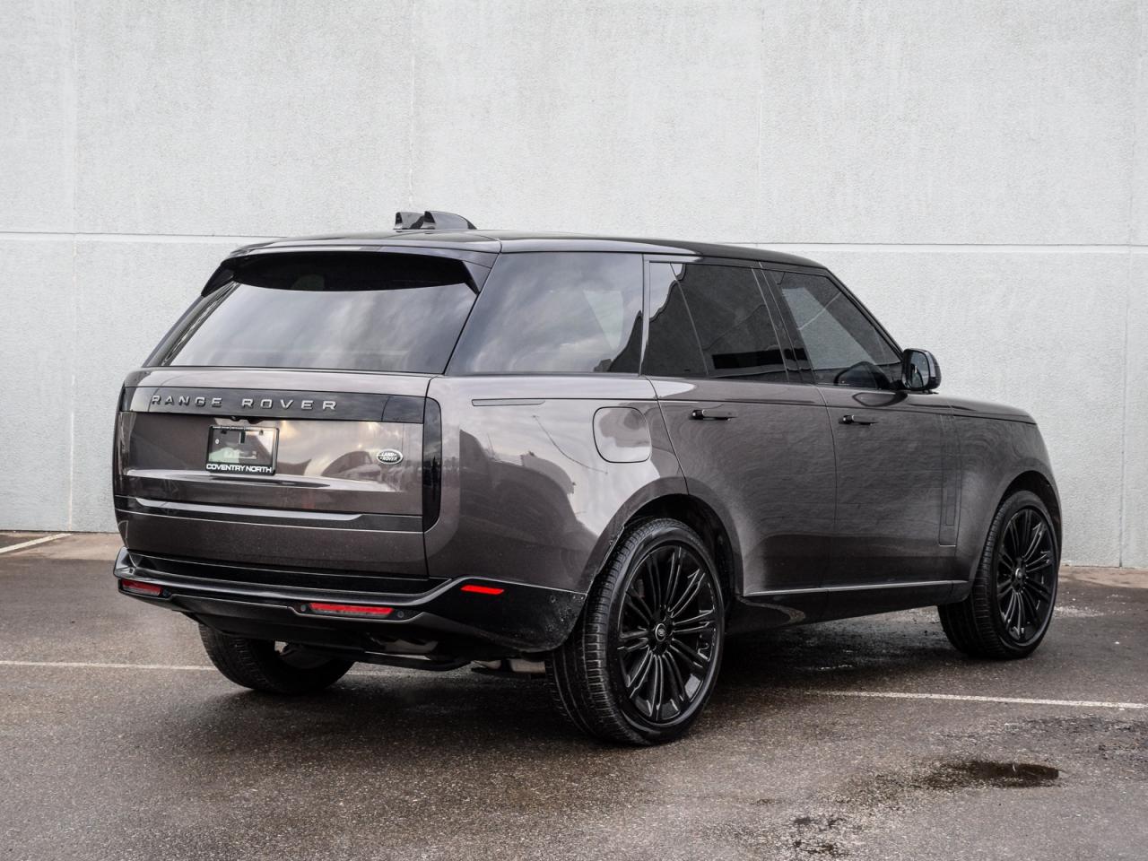 2022 Land Rover Range Rover P530 First Edition SWB Photo