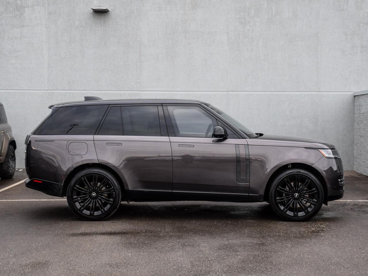 2022 Land Rover Range Rover P530 First Edition SWB Photo