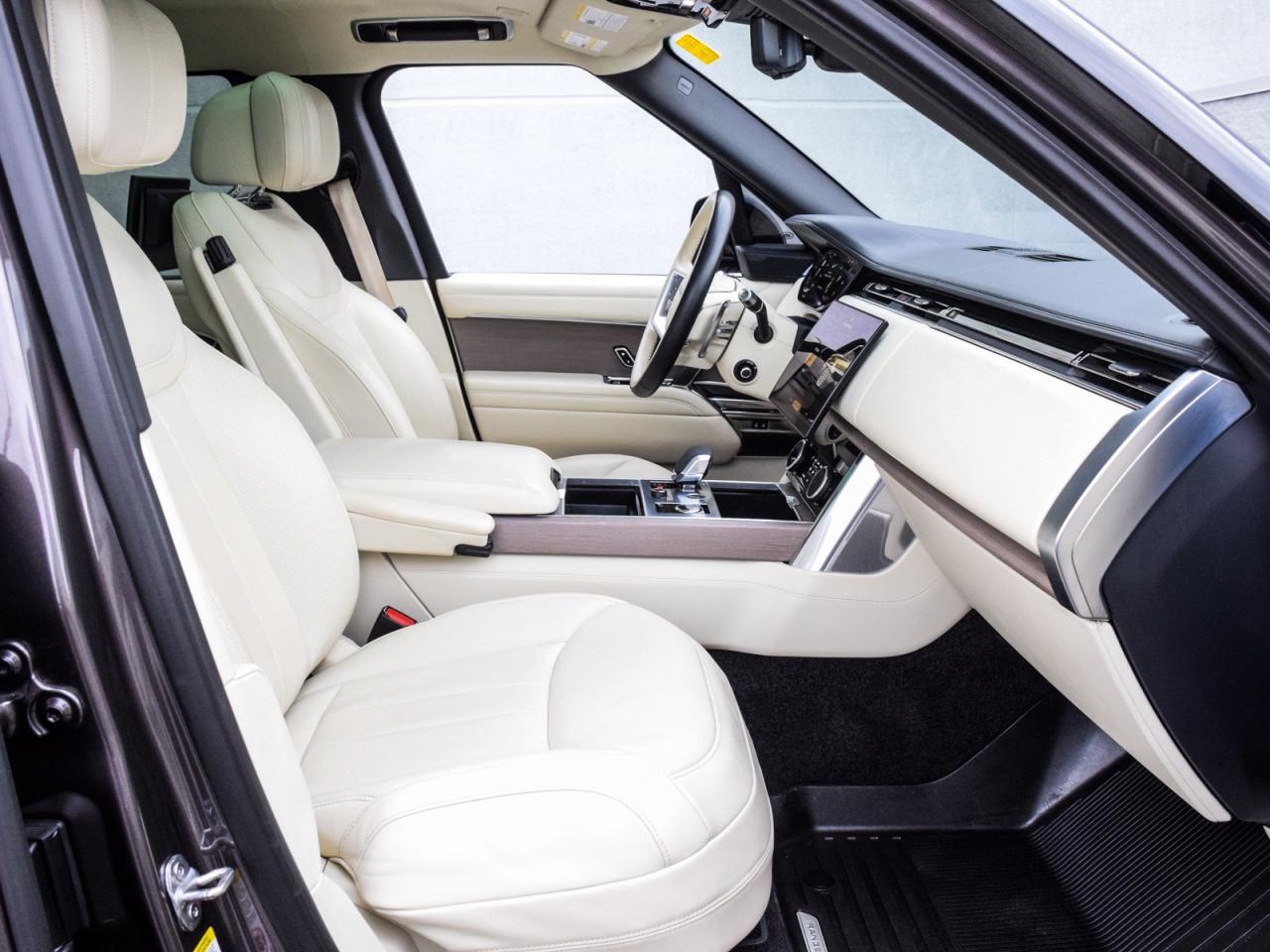 2022 Land Rover Range Rover P530 First Edition SWB Photo