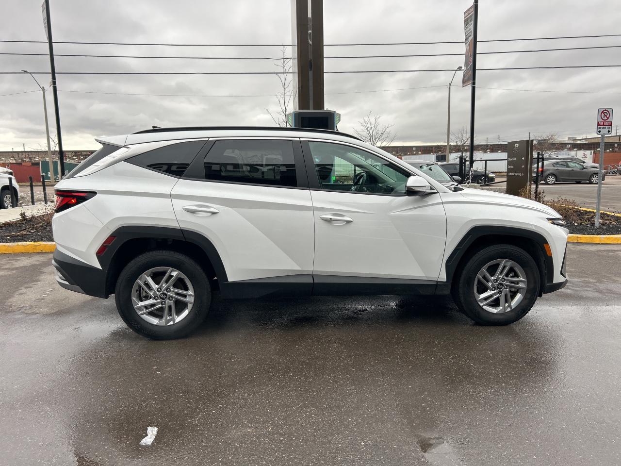 2025 Hyundai Tucson Preferred AWD   Starting from 4.49% OAC Photo