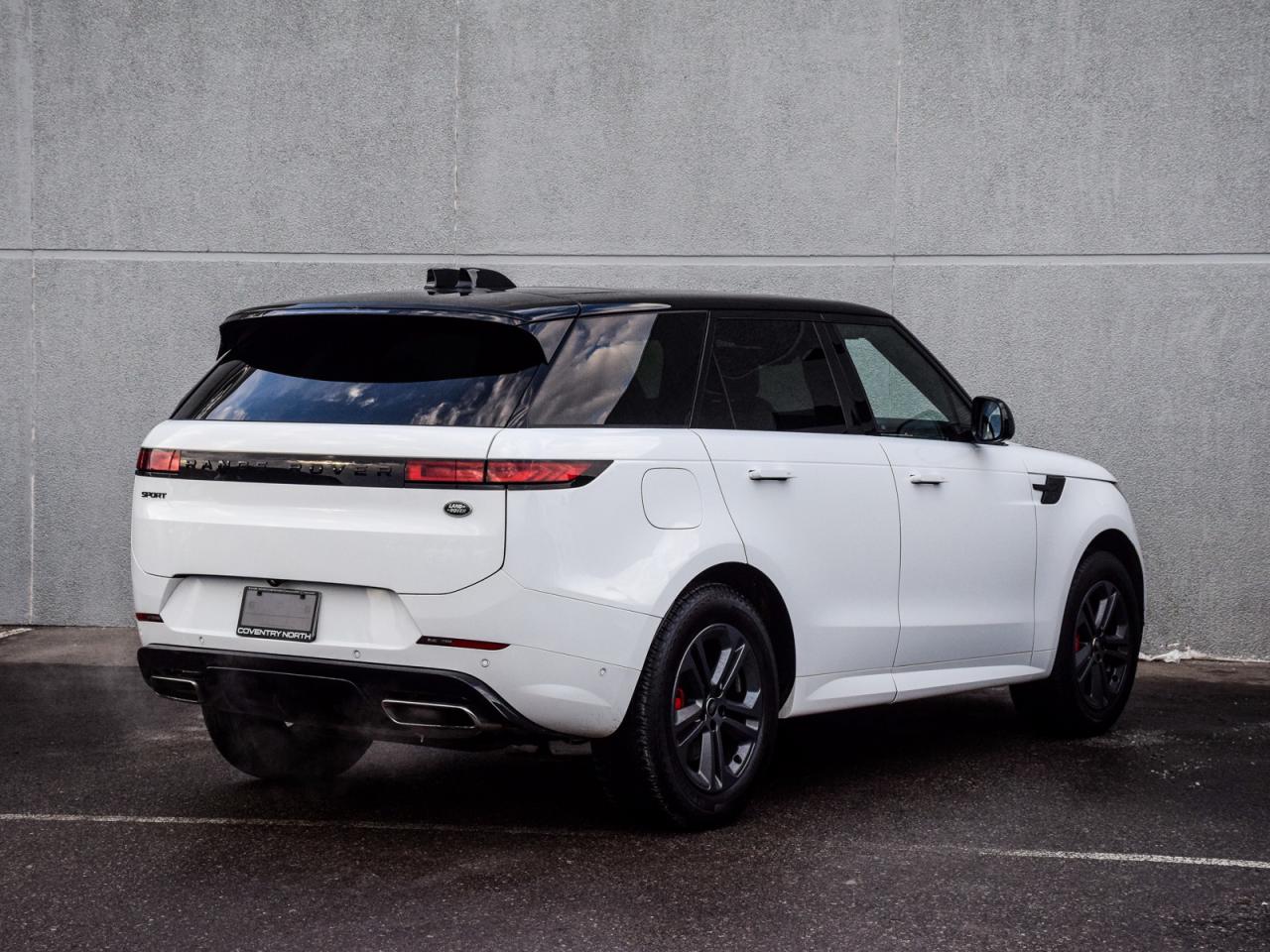 2023 Land Rover Range Rover Sport ULTRA LOW KM's WHITE ON WHITE MERIDIAN SOUND Photo