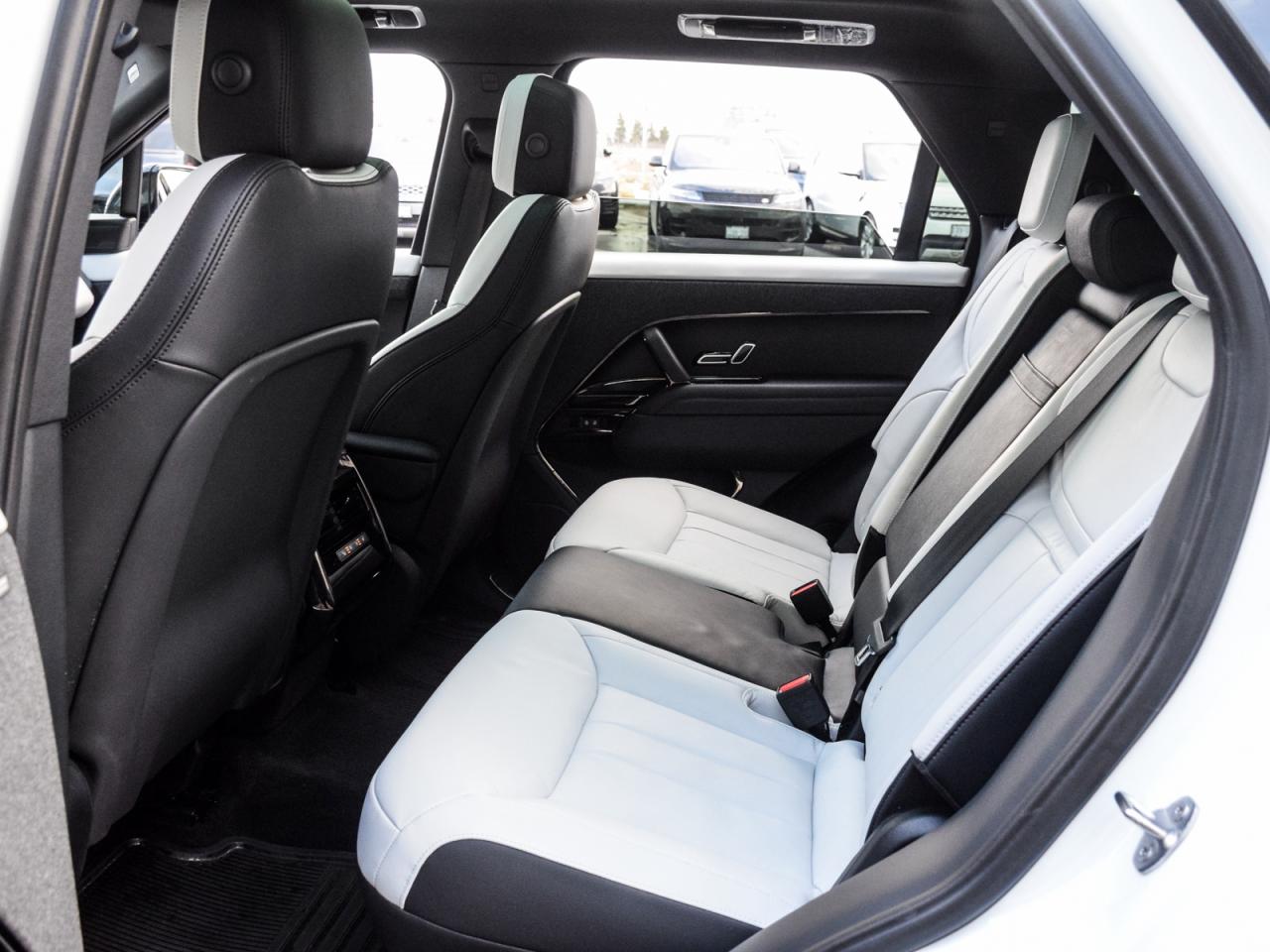 2023 Land Rover Range Rover Sport P400 Dynamic S Photo