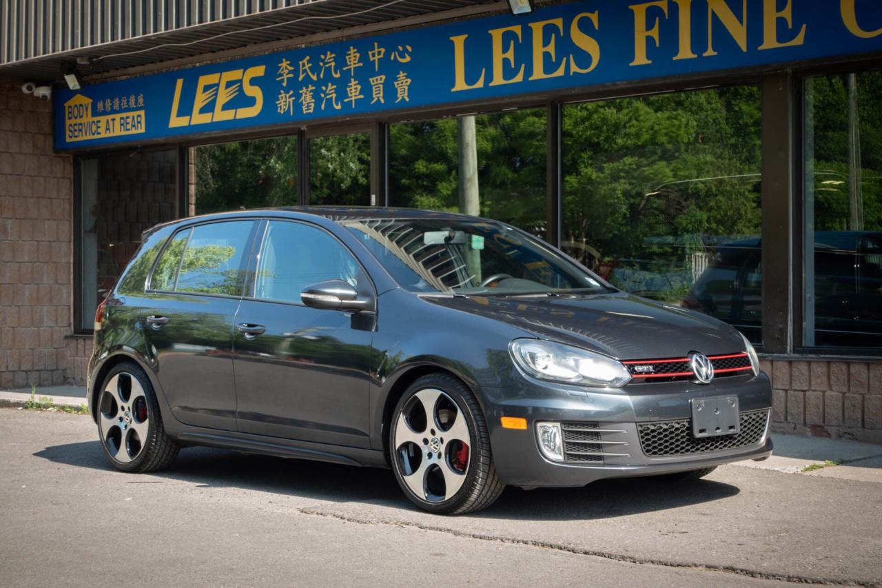 2011 Volkswagen GTI 2.0T Photo0