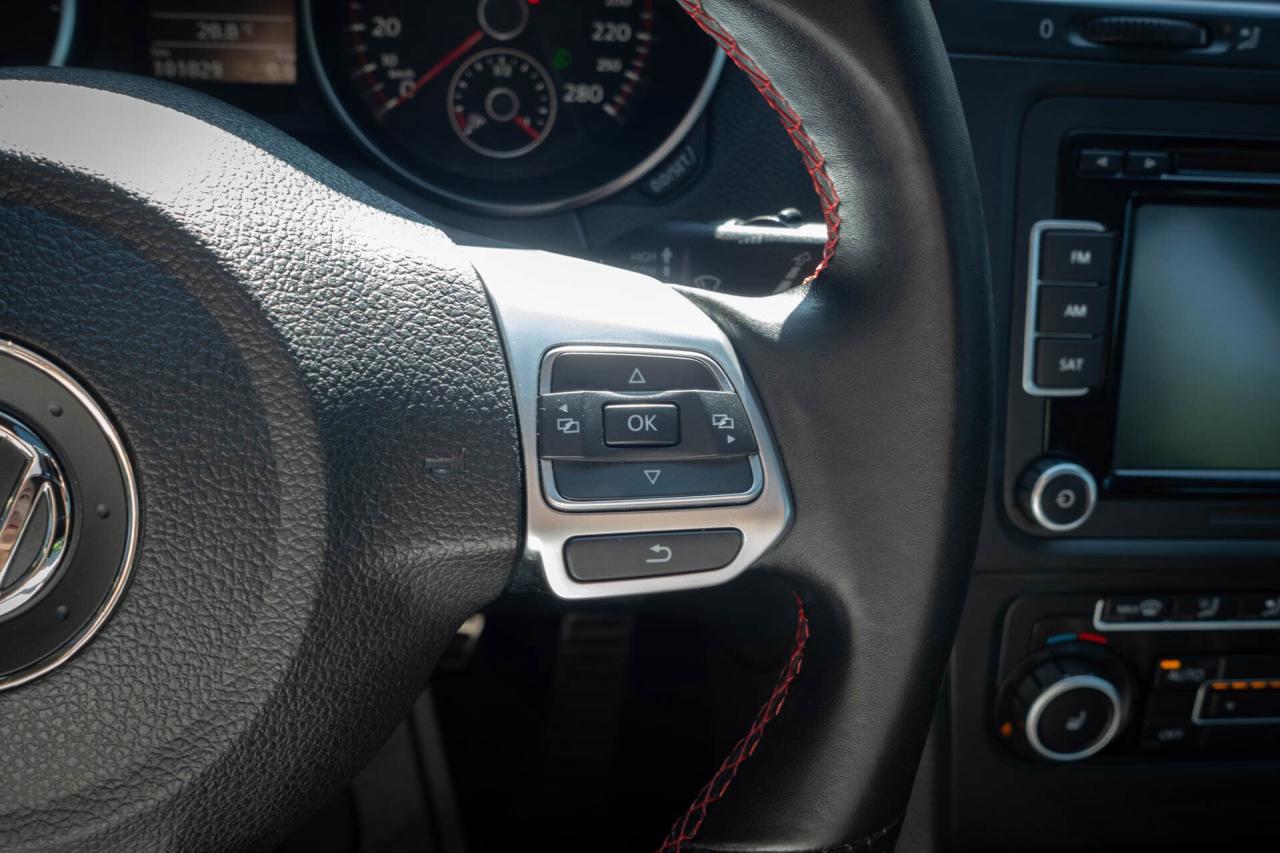 2011 Volkswagen GTI 2.0T Photo