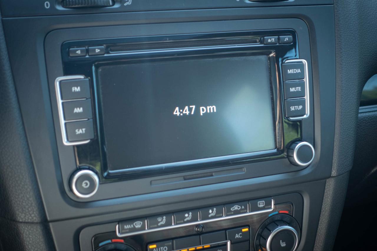 2011 Volkswagen GTI 2.0T Photo