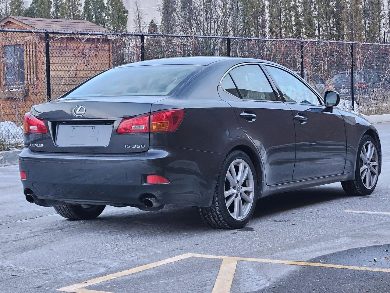 2006 Lexus IS IS350 , ACCIDENT FREE , ONE OWNER , DEALER SERVICE Photo3
