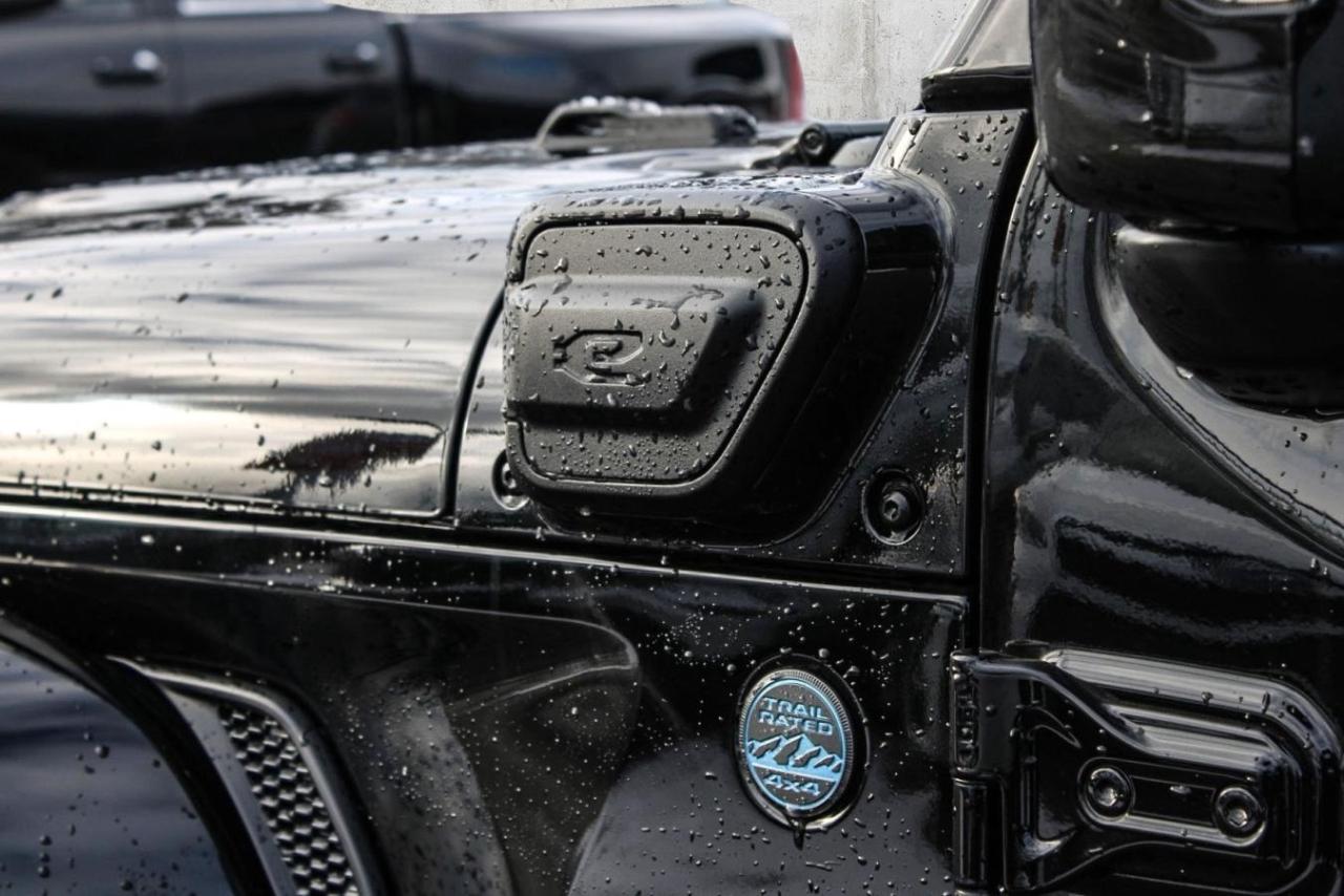 2024 Jeep Wrangler  Photo