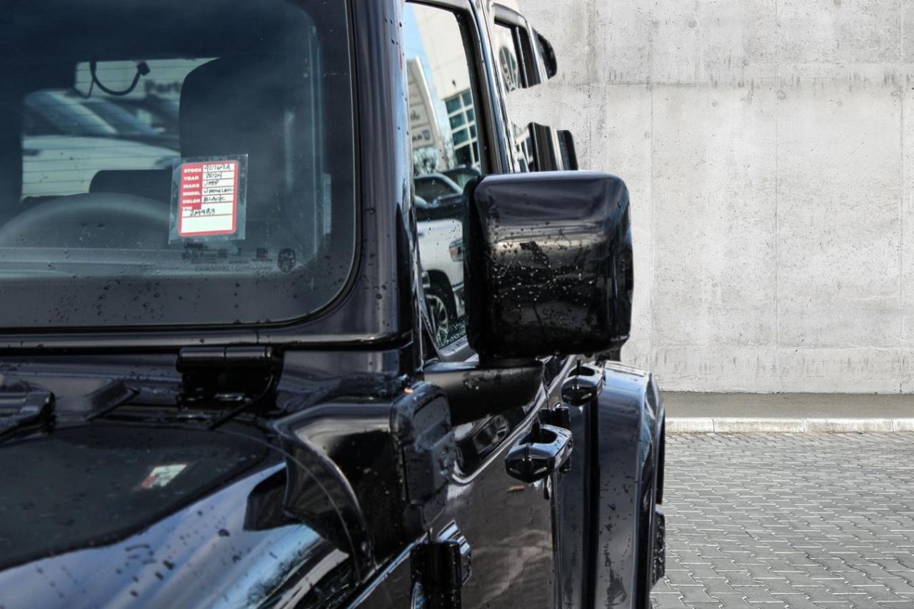 2024 Jeep Wrangler  Photo