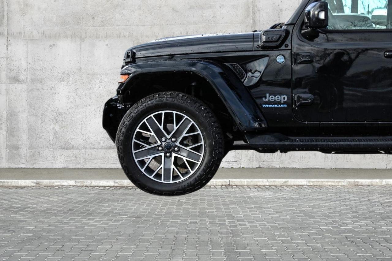 2024 Jeep Wrangler  Photo