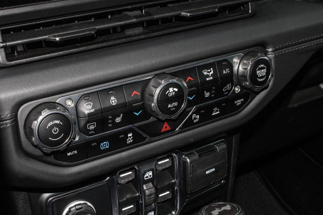 2024 Jeep Wrangler  Photo