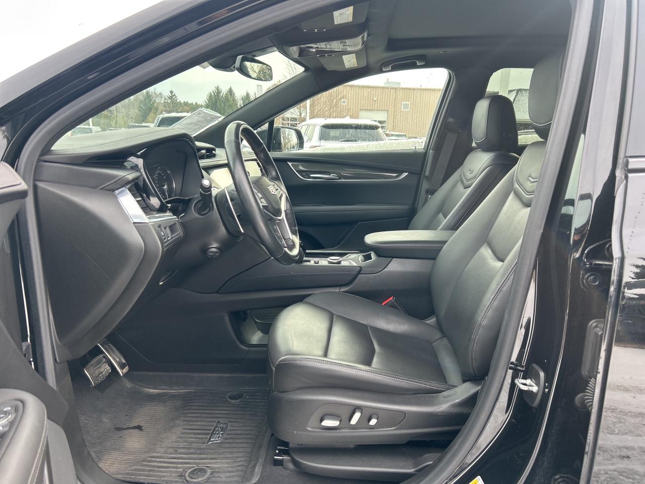 2022 Cadillac XT5 Sport AWD   Pano Roof  Heated Seats/Steering Wheel Photo