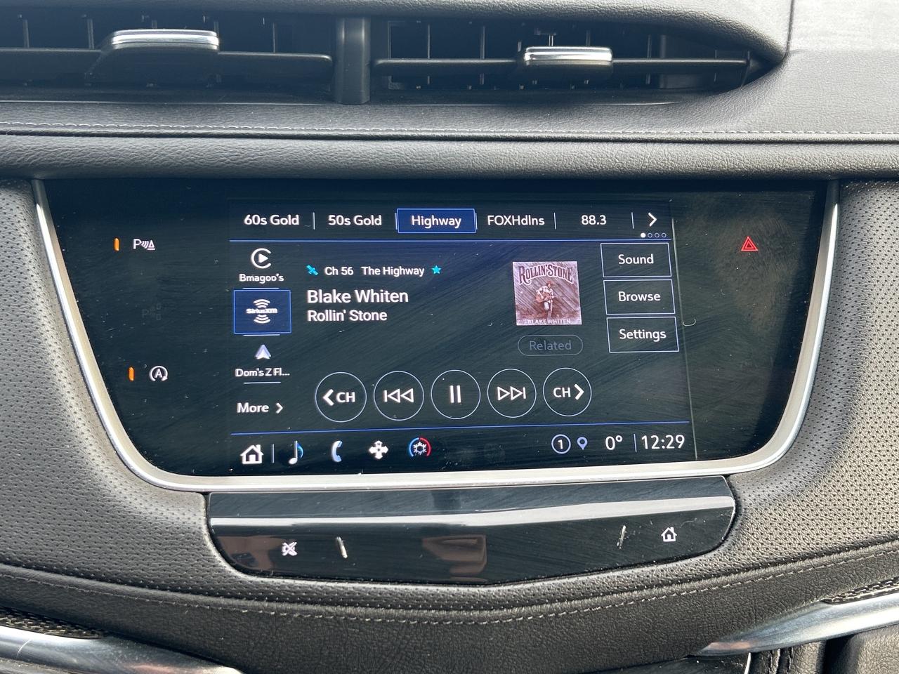 2022 Cadillac XT5 Sport AWD   Pano Roof  Heated Seats/Steering Wheel Photo