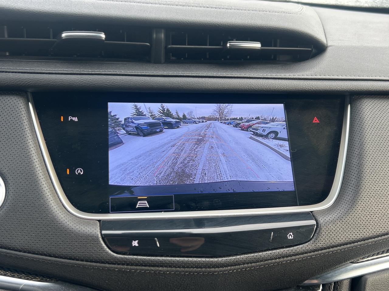 2022 Cadillac XT5 Sport AWD   Pano Roof  Heated Seats/Steering Wheel Photo