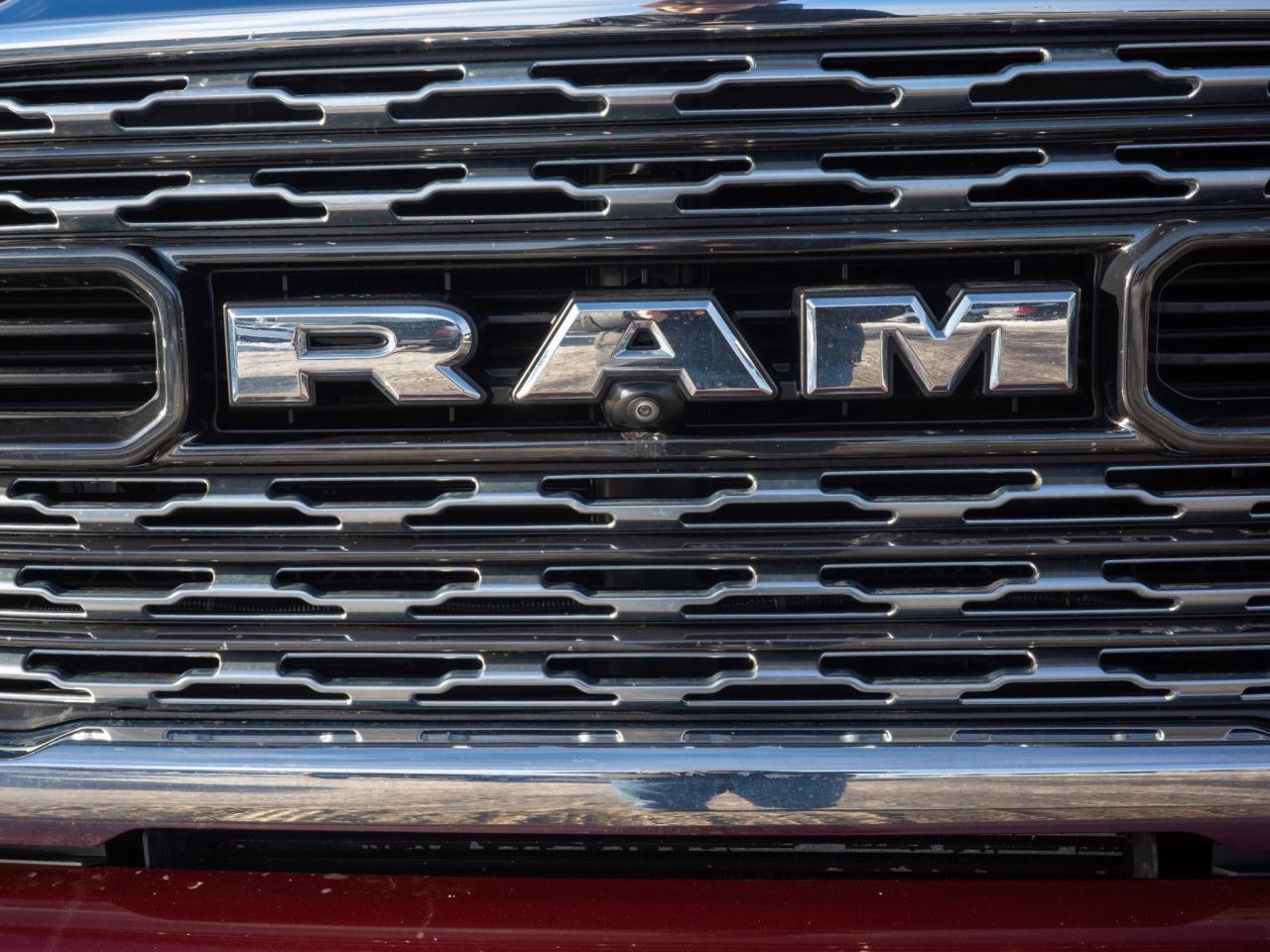 2020 RAM 2500 Limited - Remote Engine Start Heated Steering Whee Photo