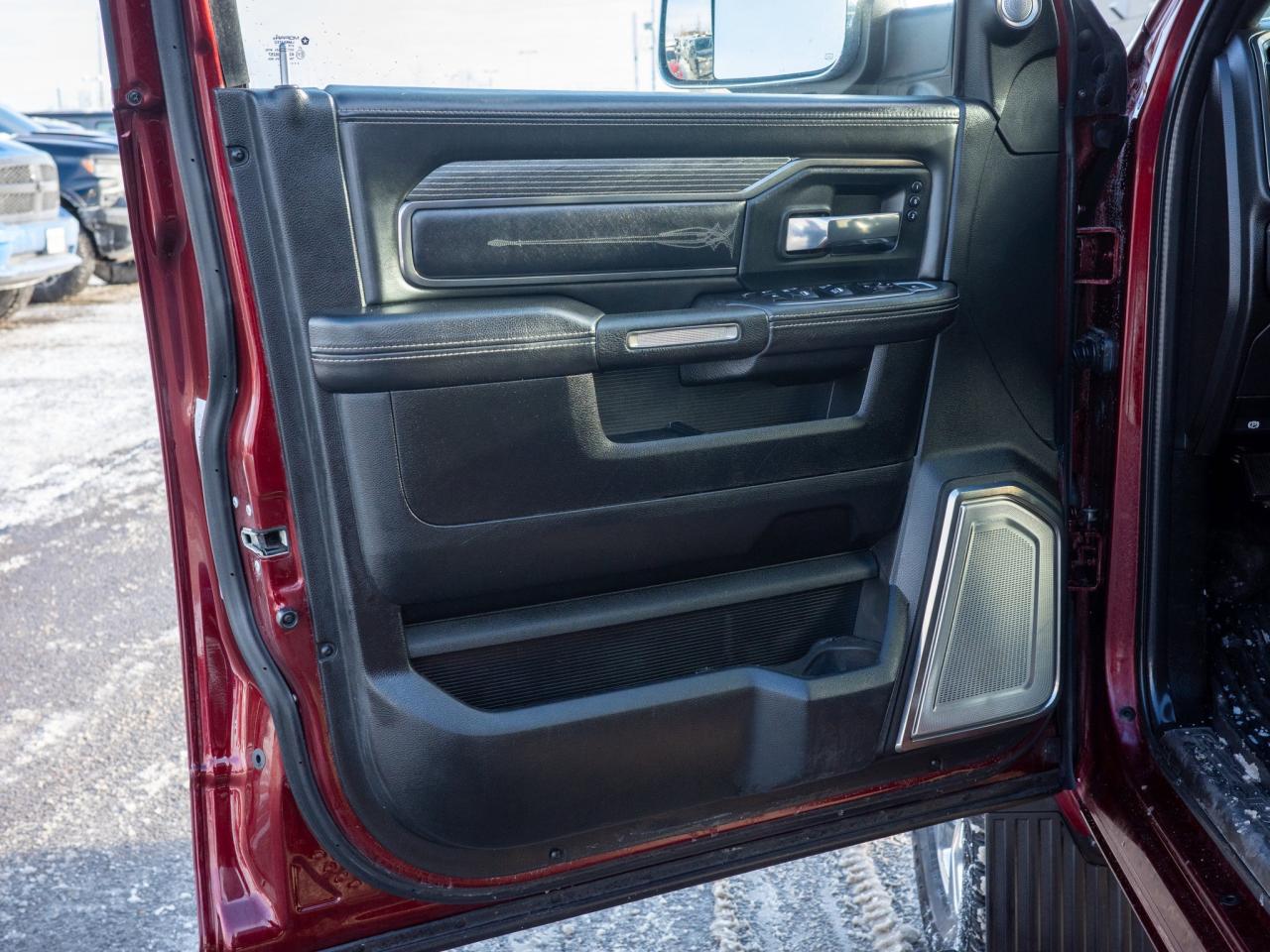 2020 RAM 2500 Limited - Remote Engine Start Heated Steering Whee Photo